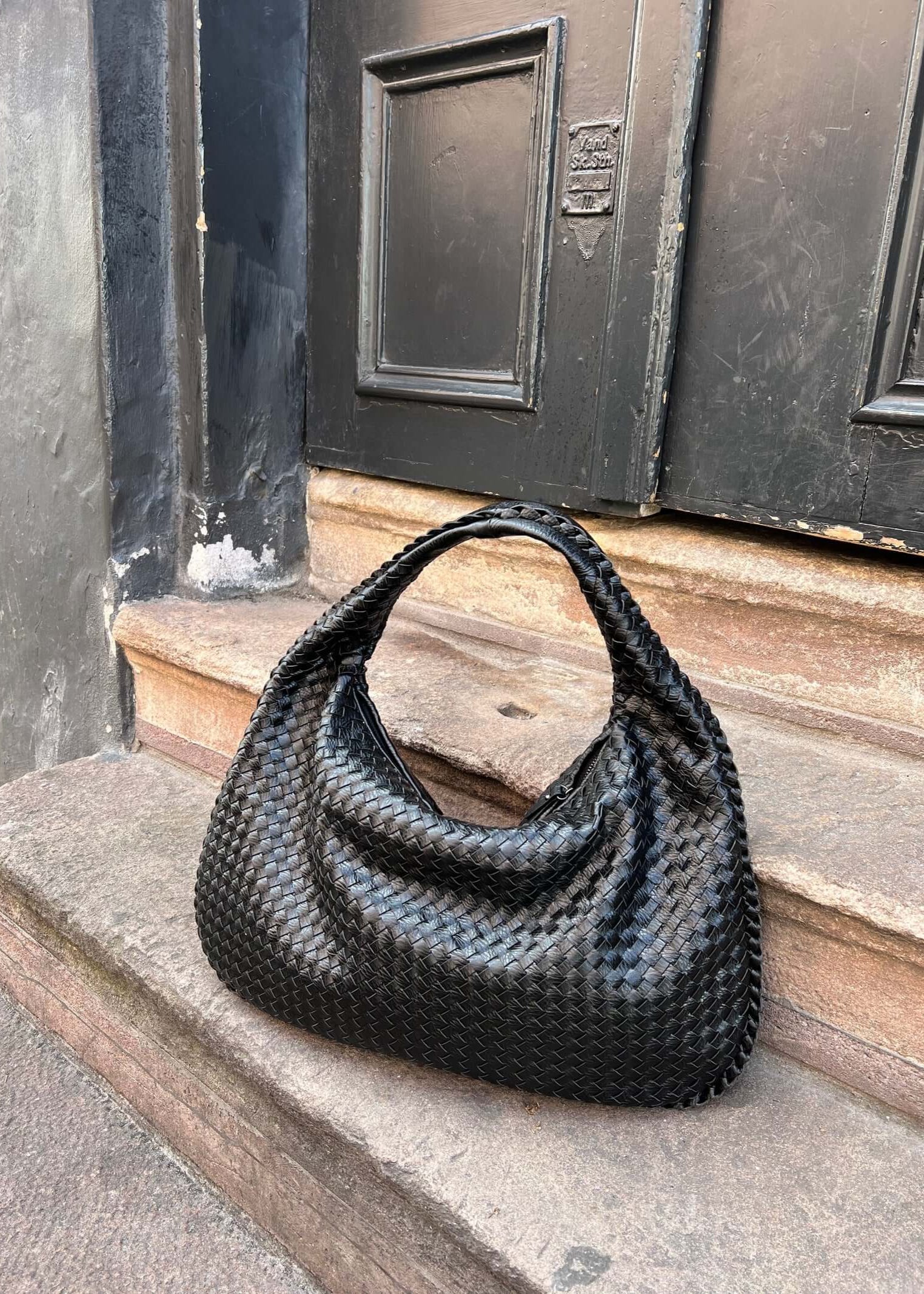 Trina - woven Lattice Shoulder Bag